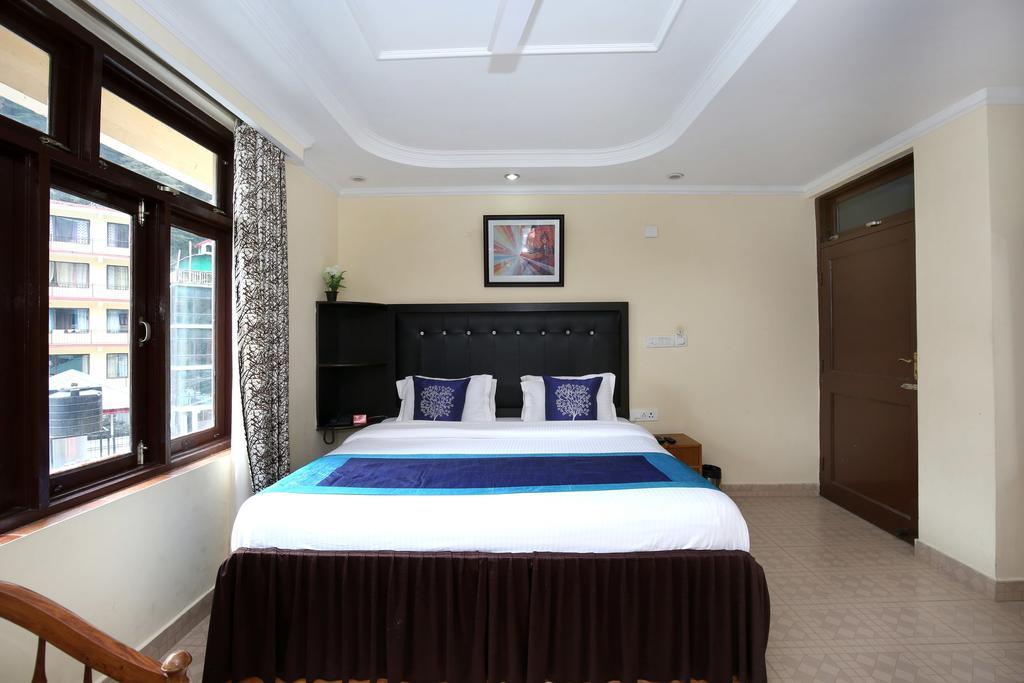 Oyo 9942 Hotel Ravine Dharamshala Buitenkant foto