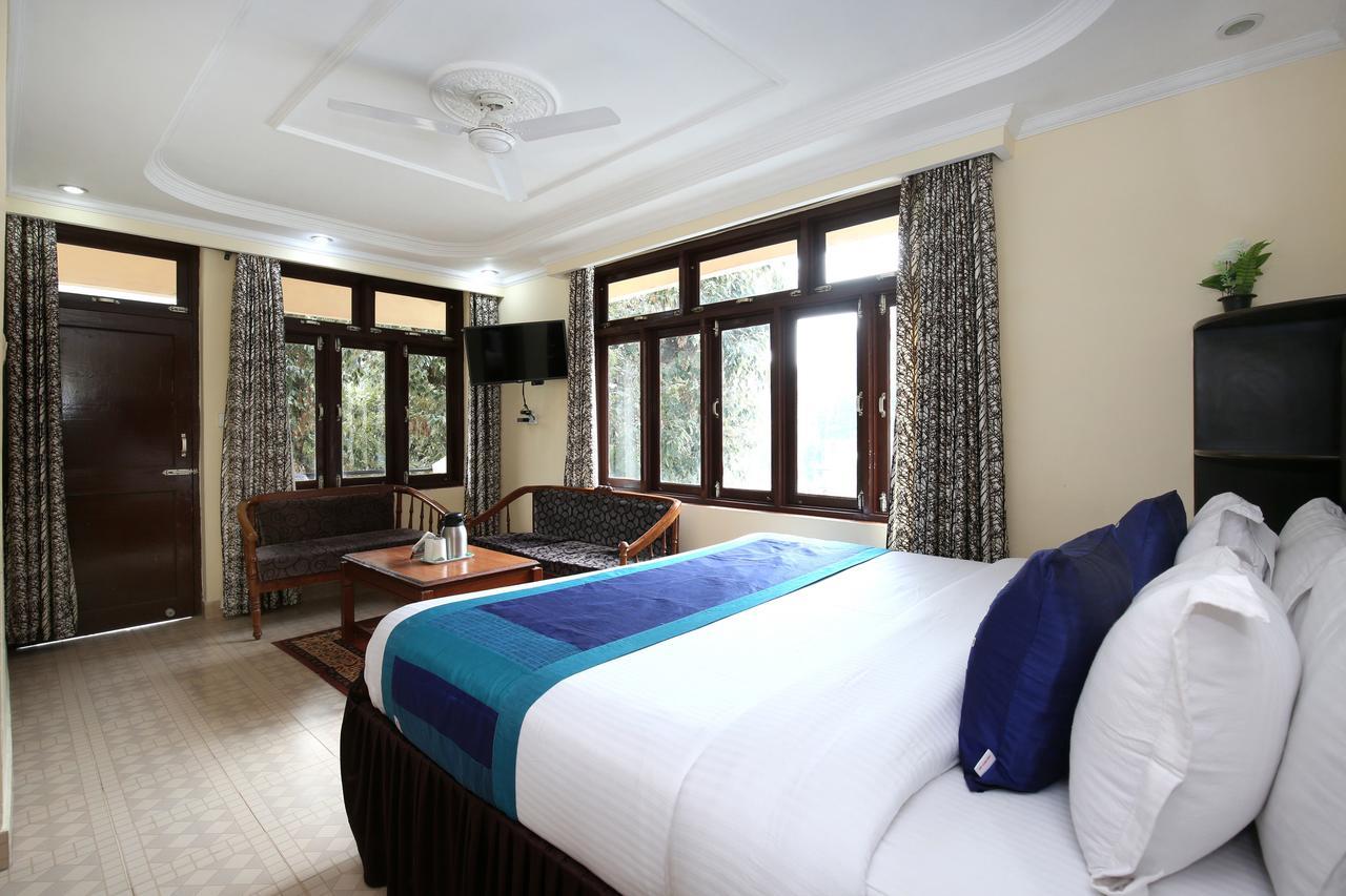 Oyo 9942 Hotel Ravine Dharamshala Buitenkant foto
